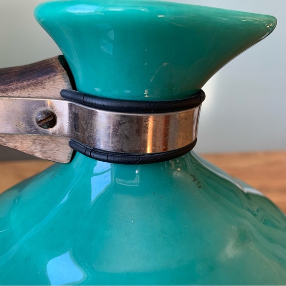 Metlox Pottery 238 Carafe Coffee Jug Vintage Ceramic Wooden Handle and Stamp - Picture 3 of 11